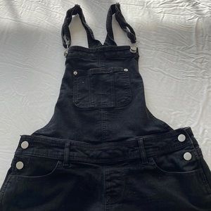 Juniors size black shorts overalls Med 7-9